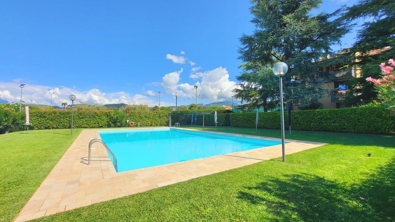 Colors Pool Apartment Bardolino Exterior foto